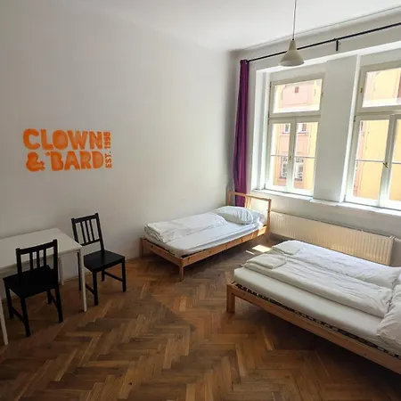 Clown And Bard * Prague