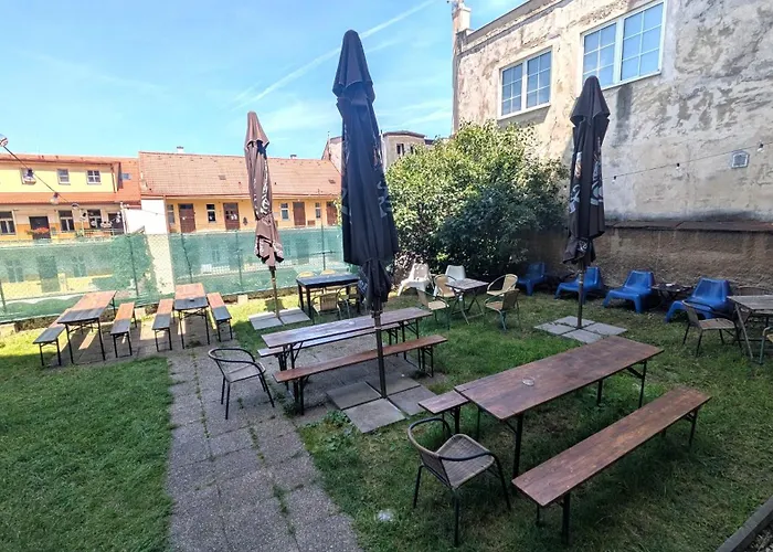 Hostel Clown And Bard *